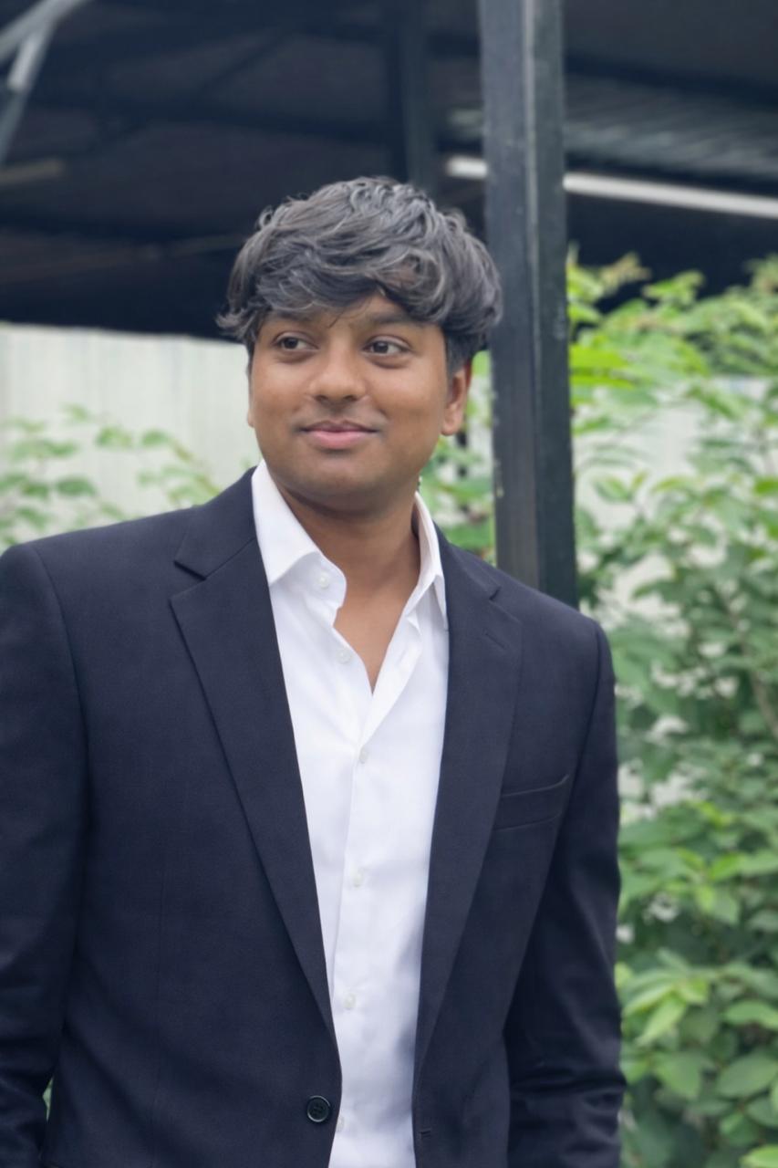 Ezhil K K